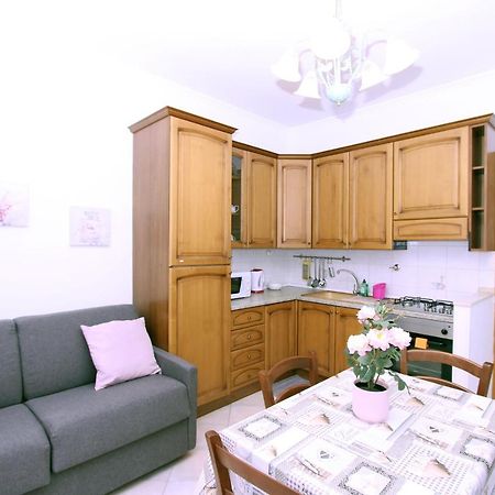 Torrigio Flat Apartment Rome Bagian luar foto