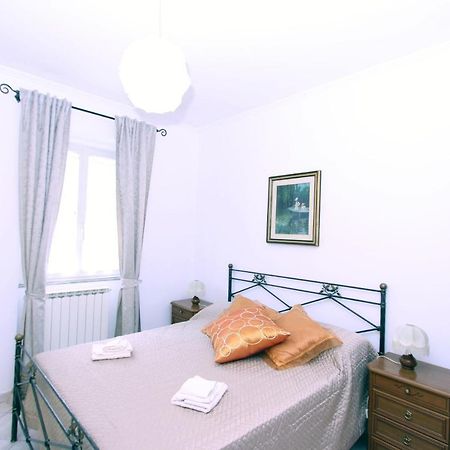 Torrigio Flat Apartment Rome Bagian luar foto