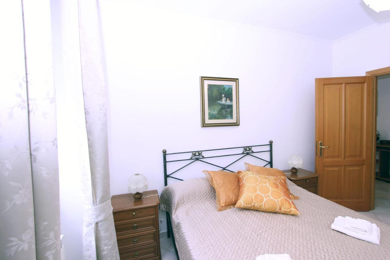 Torrigio Flat Apartment Rome Bagian luar foto